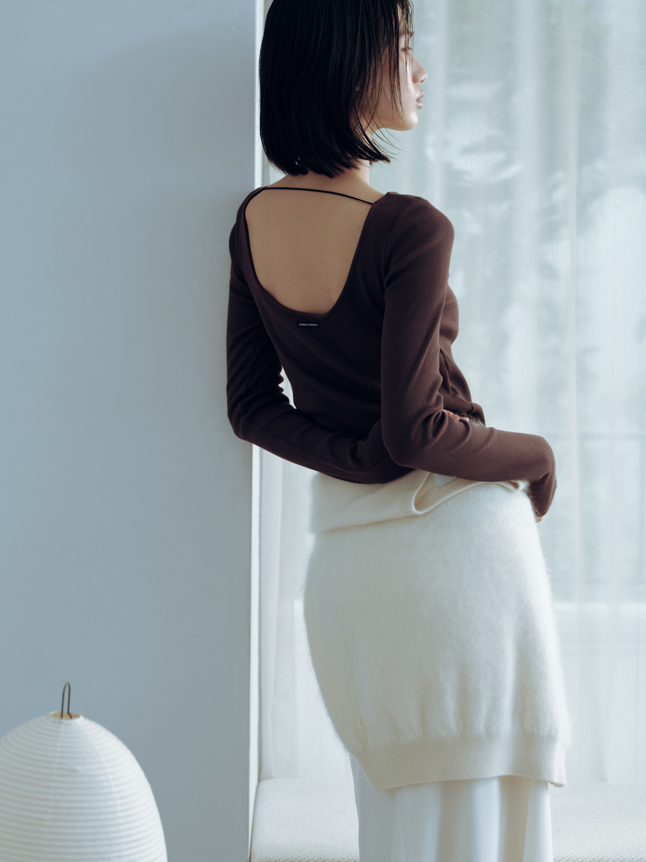 和紙混リブのトップスのバックスタイル